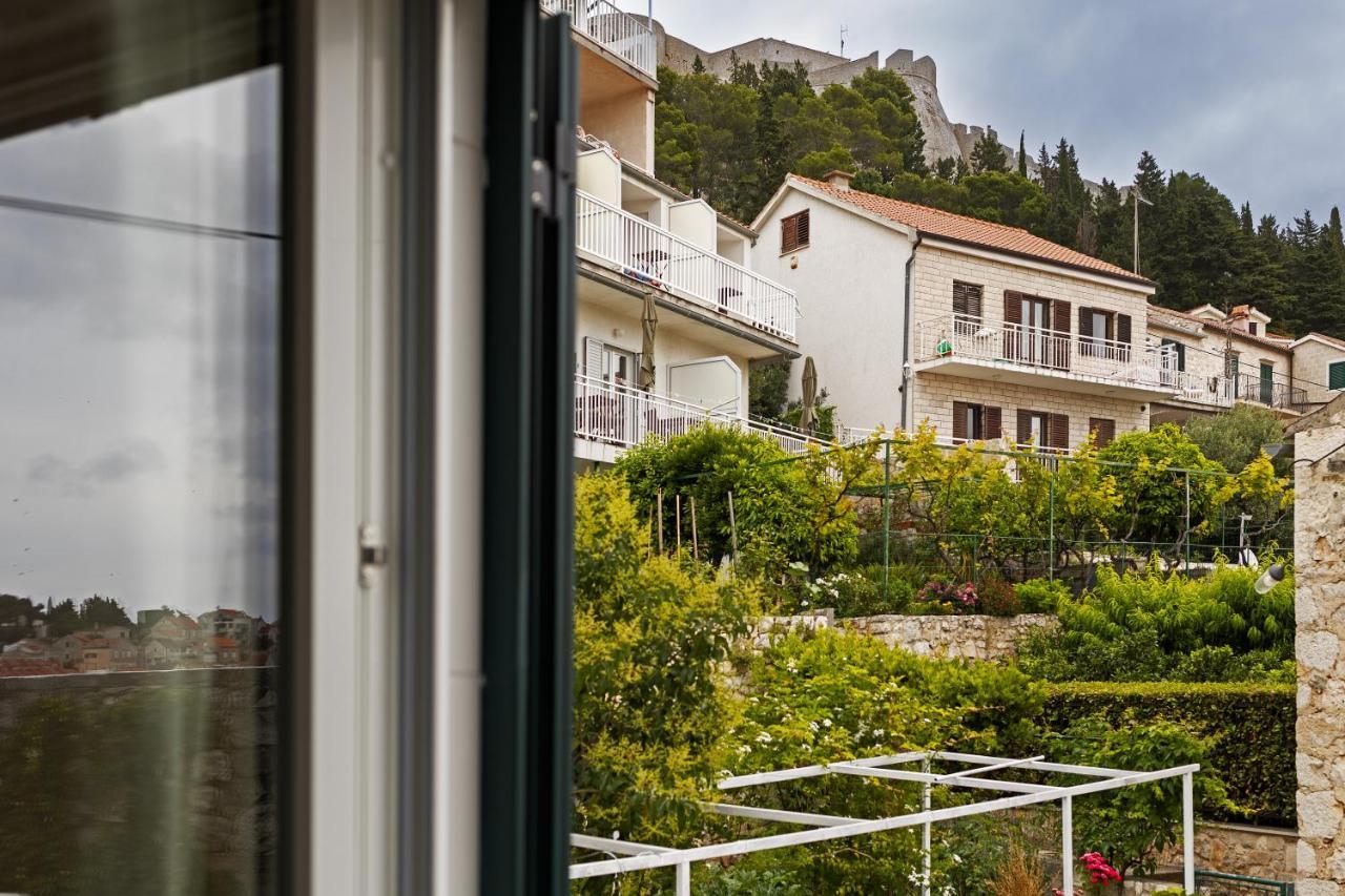 Jesliving Hvar - 2 Bedroom Elegant Apartment With Sea View In Historic Center Of Hvar Town Exterior foto